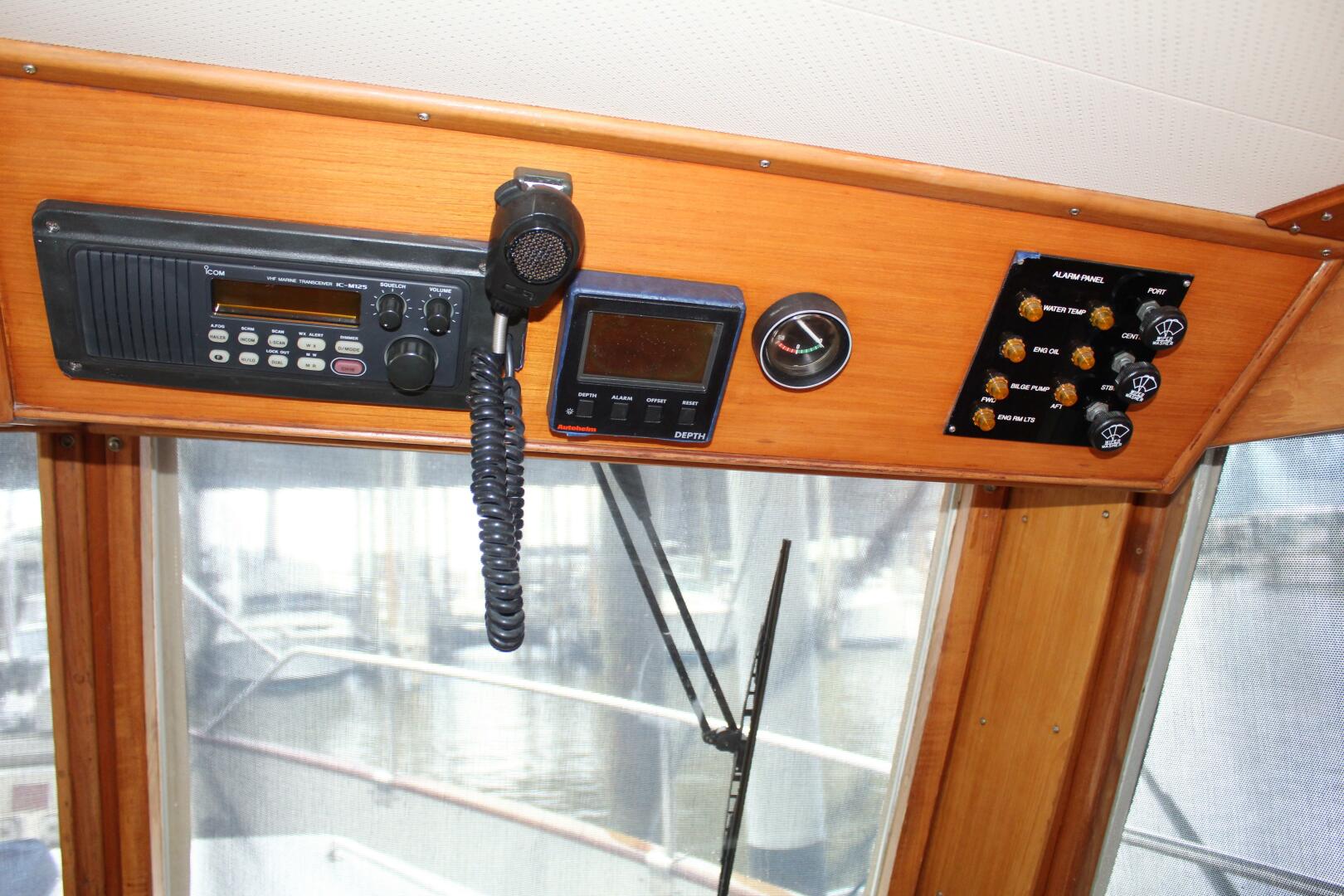 Slide: The Image of Grand Banks 42 Classic 1995 - 5239463