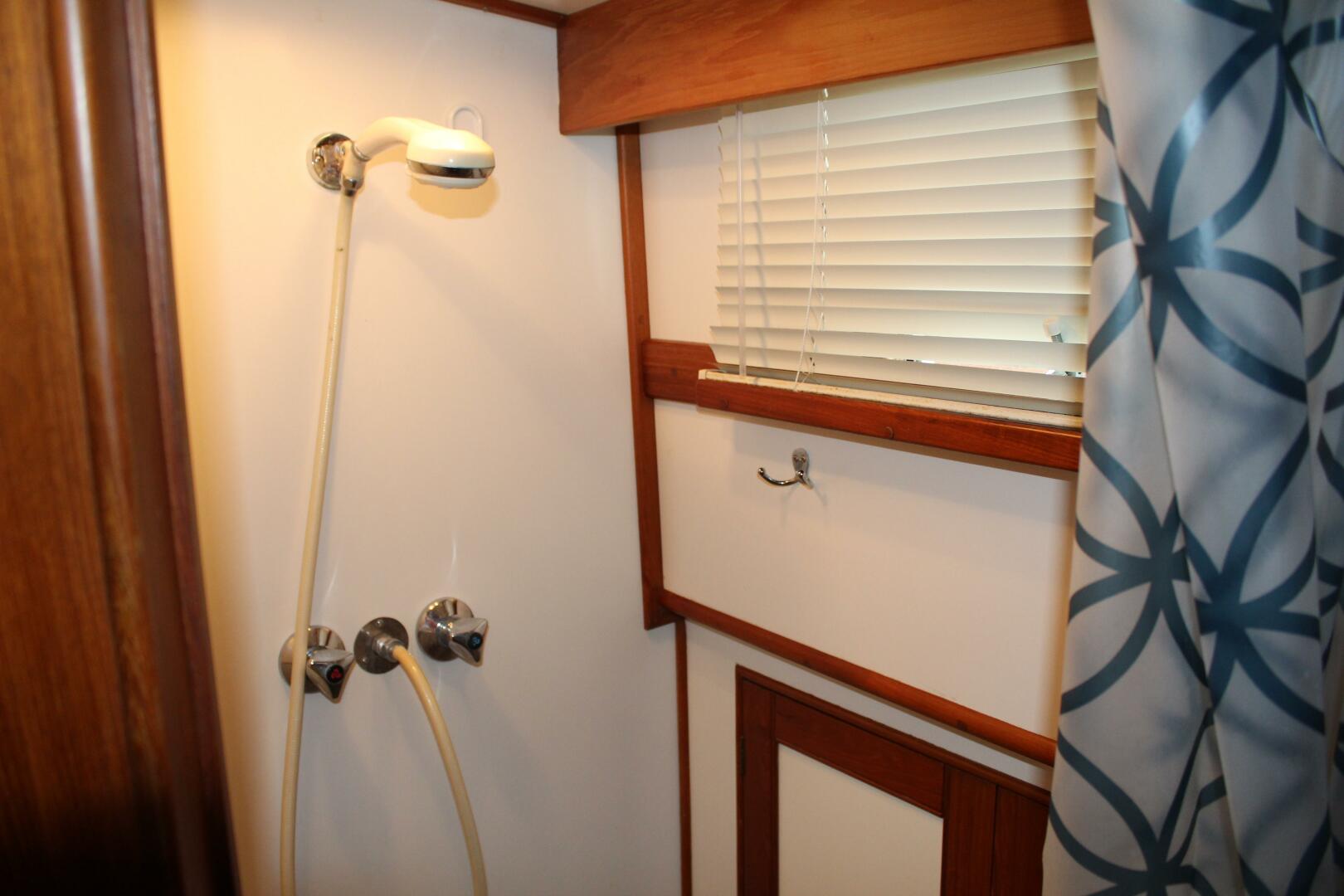 Slide: The Image of Grand Banks 42 Classic 1995 - 5239519