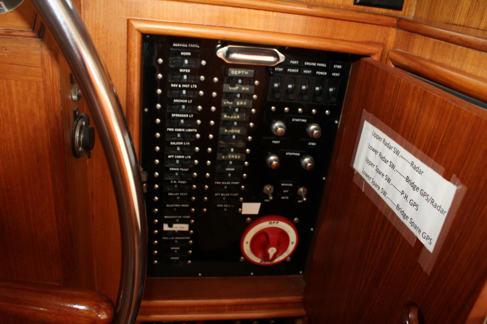 Slide: The Image of Grand Banks 42 Classic 1995 - 5239541