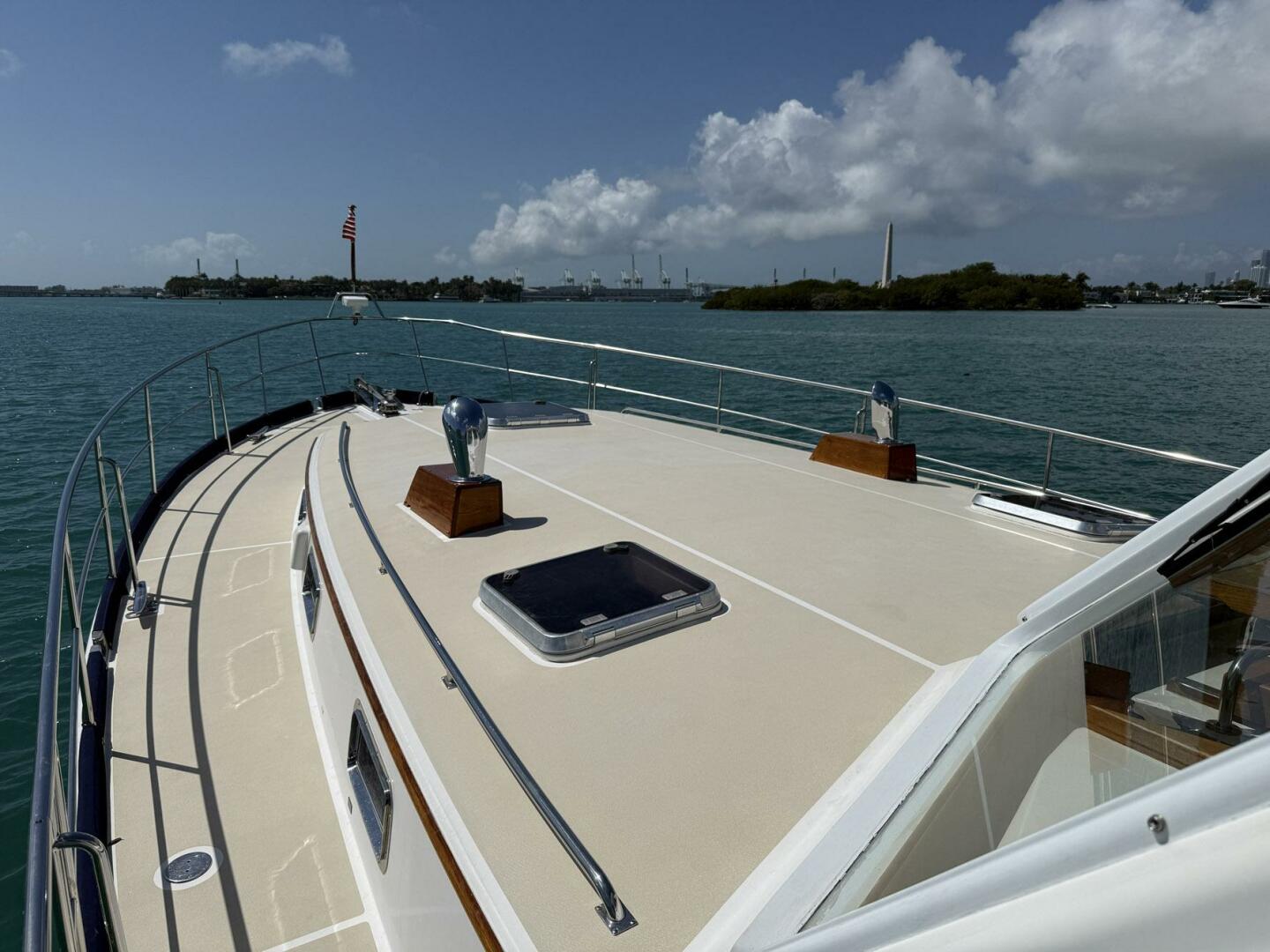 Slide: The Image of Grand Banks 49 Eastbay HX 1999 - 5179783