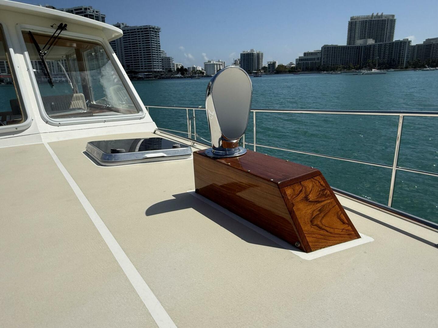 Slide: The Image of Grand Banks 49 Eastbay HX 1999 - 5179787