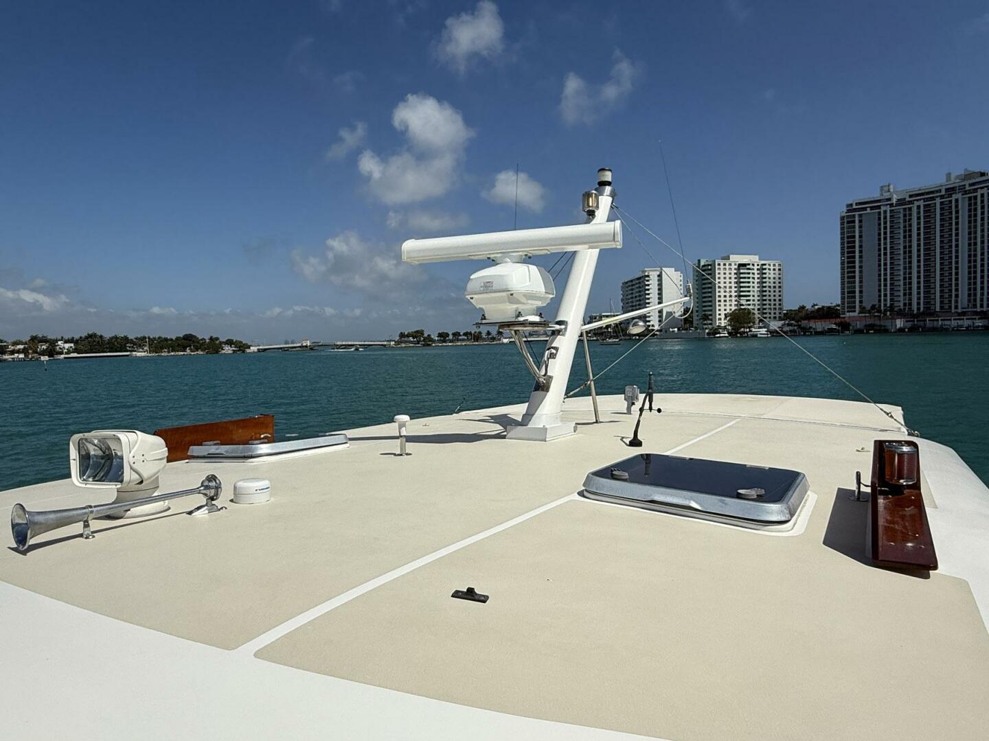 Slide: The Image of Grand Banks 49 Eastbay HX 1999 - 5179788