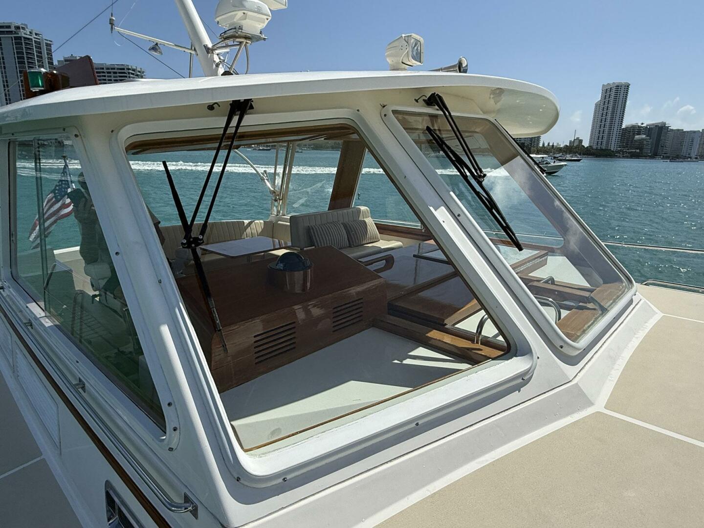 Slide: The Image of Grand Banks 49 Eastbay HX 1999 - 5179790