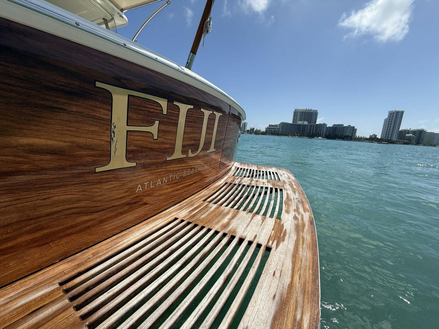 Slide: The Image of Grand Banks 49 Eastbay HX 1999 - 5179798