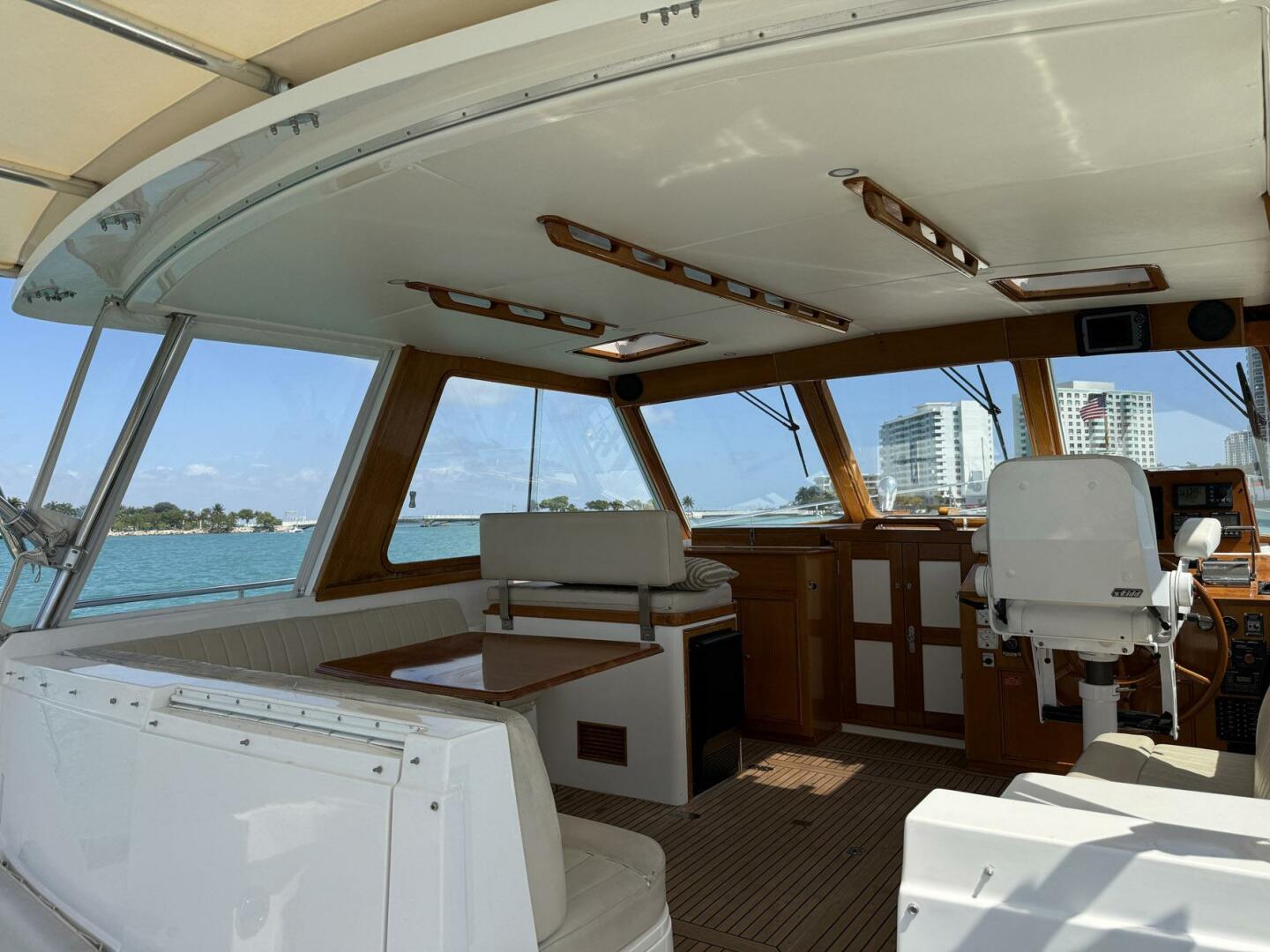 Slide: The Image of Grand Banks 49 Eastbay HX 1999 - 5179800