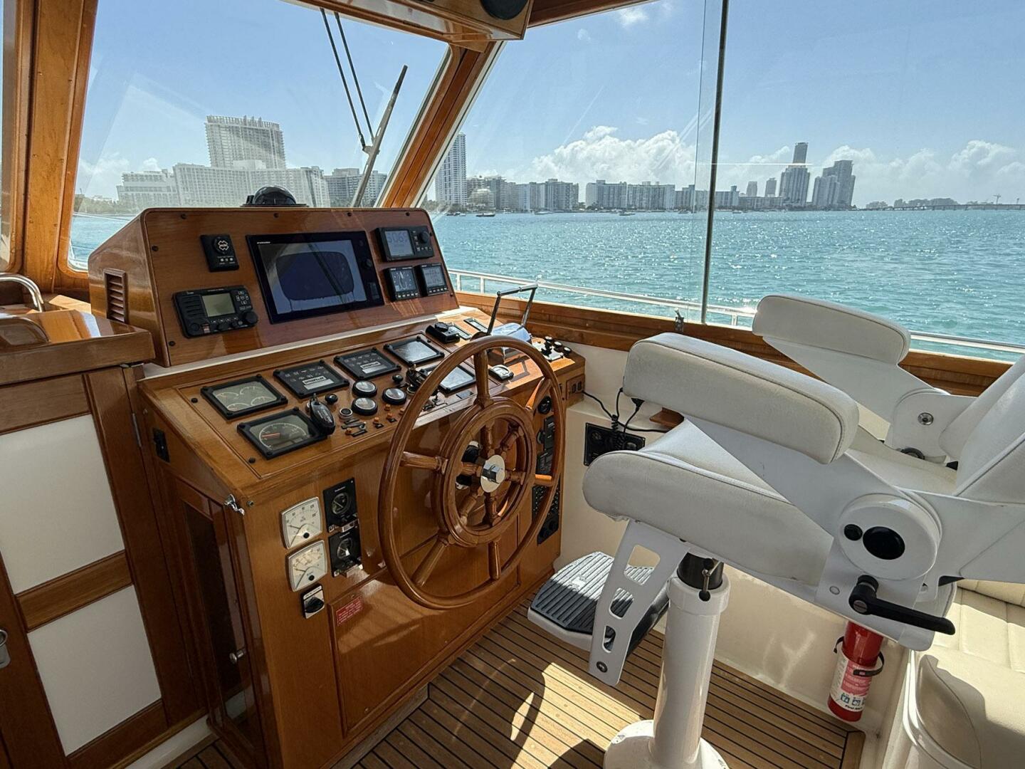 Slide: The Image of Grand Banks 49 Eastbay HX 1999 - 5179805