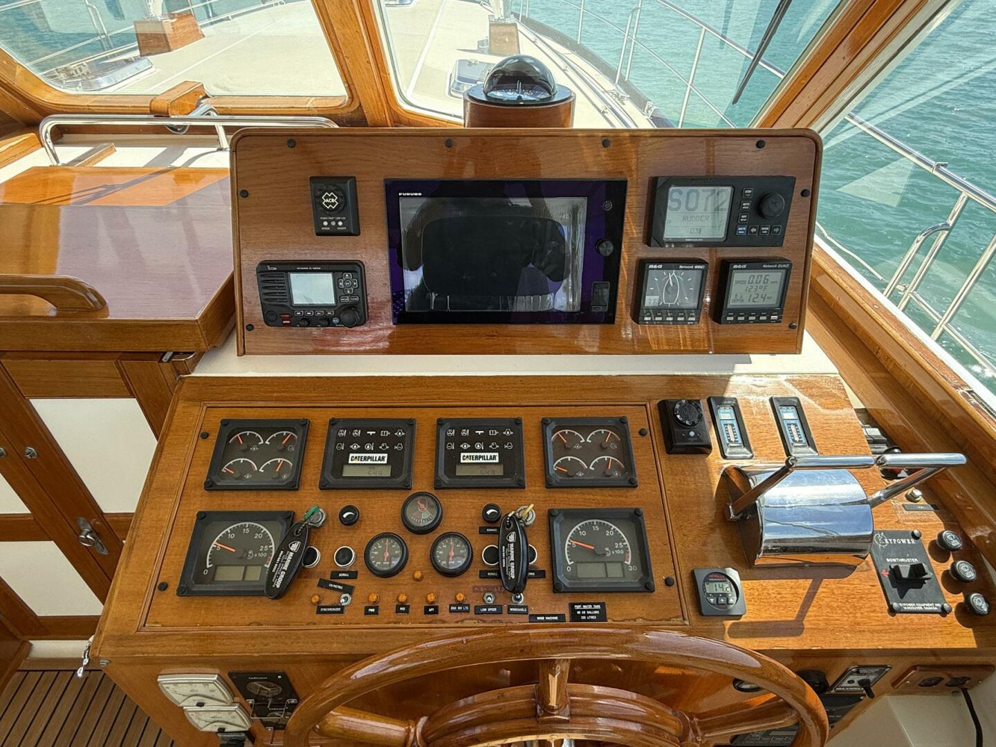 Slide: The Image of Grand Banks 49 Eastbay HX 1999 - 5179806