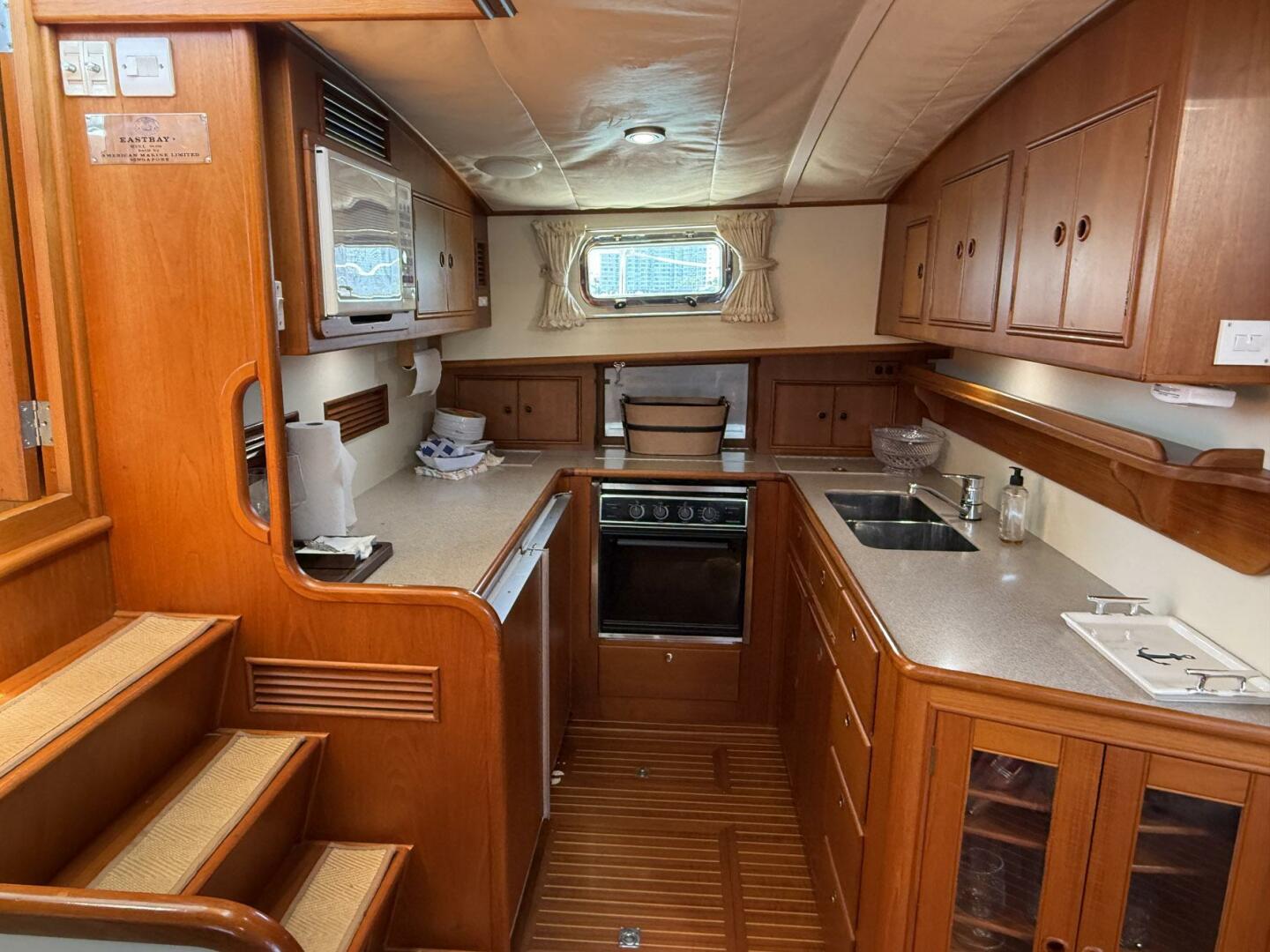 Slide: The Image of Grand Banks 49 Eastbay HX 1999 - 5179813