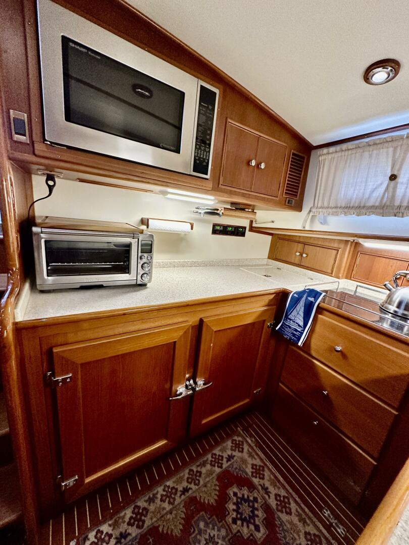 Slide: The Image of Grand Banks 49 Eastbay HX 2004 - 5221429