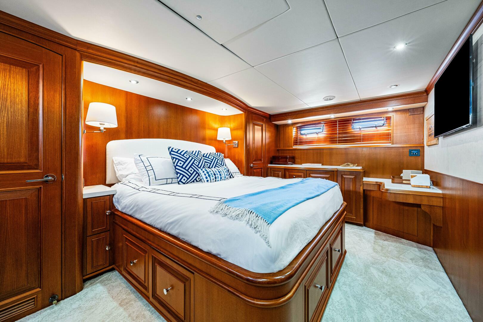 Slide: The Image of 2006 Grand Banks 72 Aleutian Raised Pilothouse  - 26