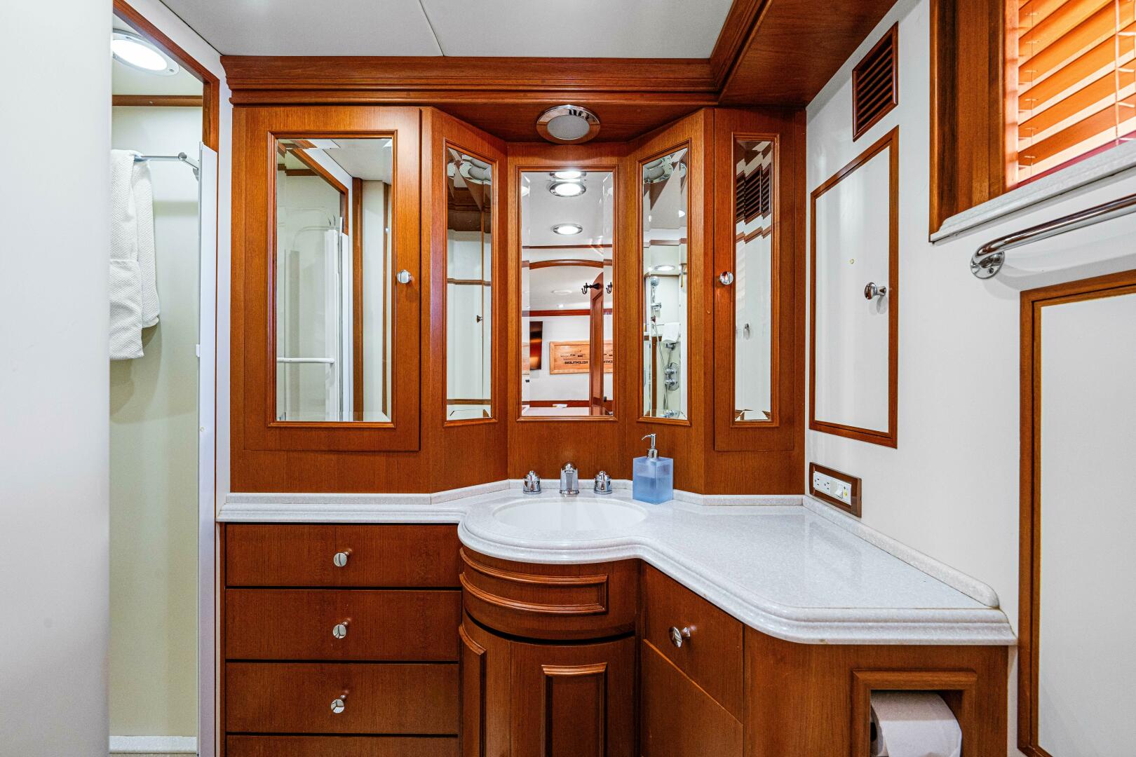 Slide: The Image of 2006 Grand Banks 72 Aleutian Raised Pilothouse  - 30