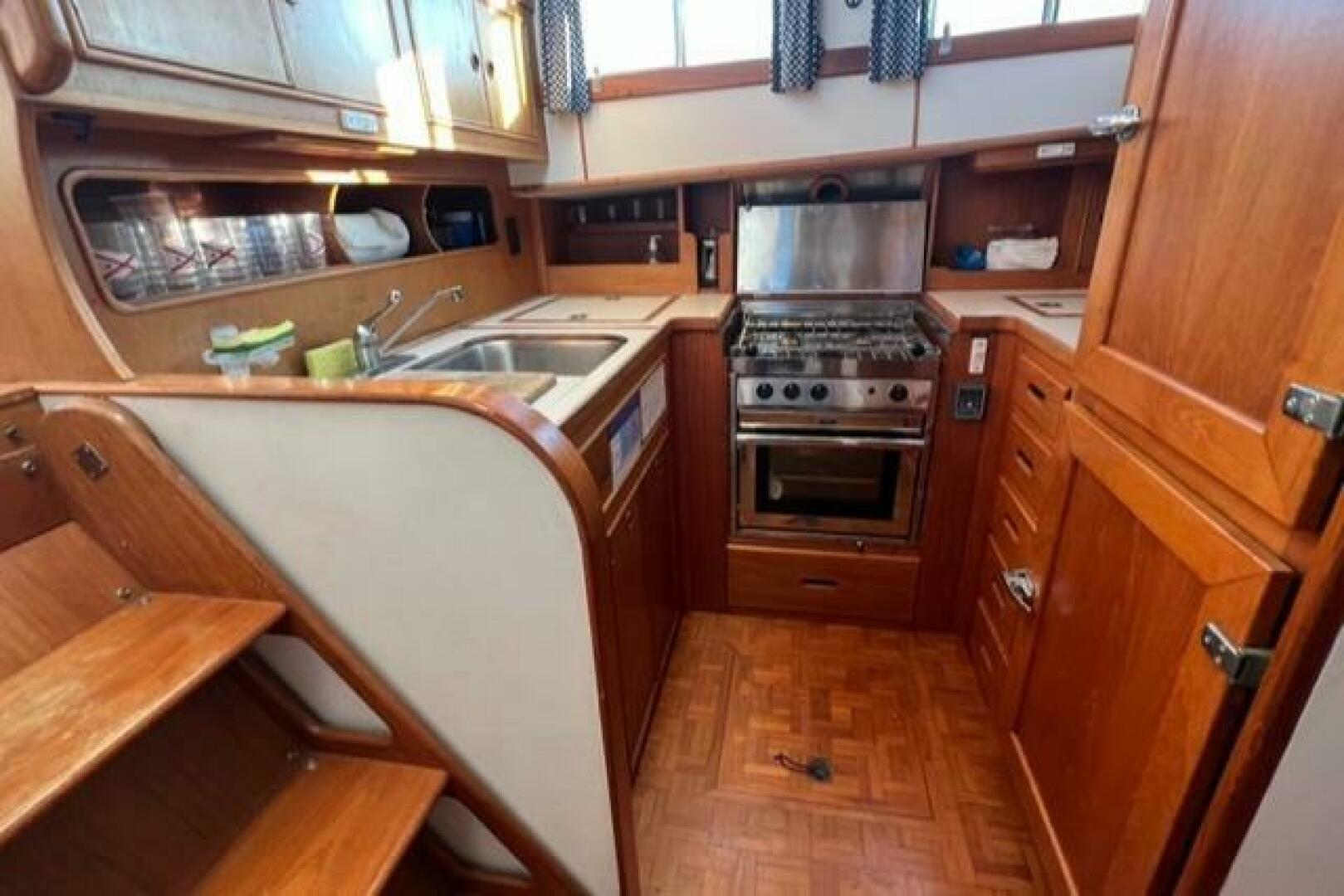 Slide: The Image of Grand Banks Classic Trawler (Hull #20) 1987 - 5144327