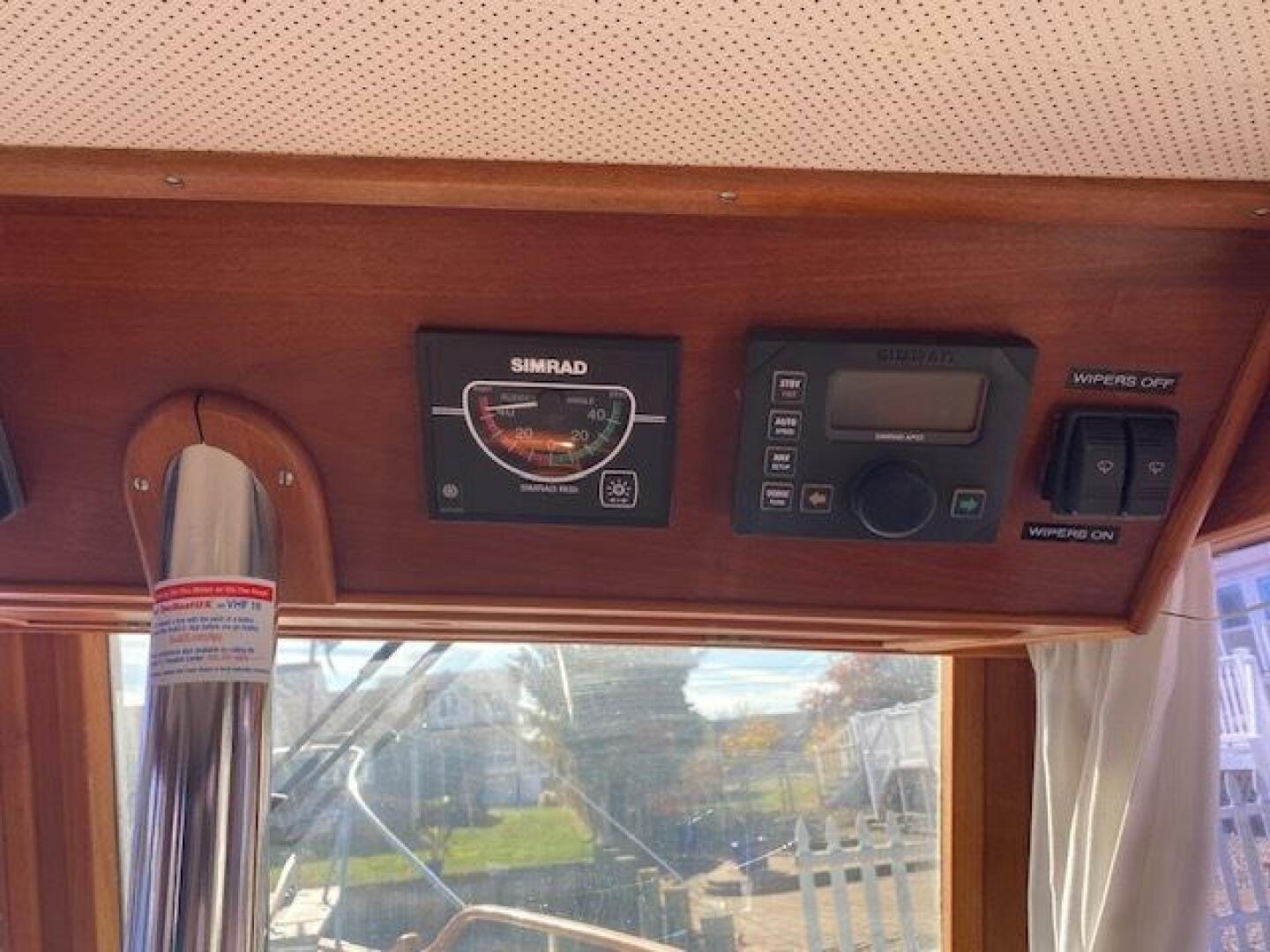 Slide: The Image of Rudder Angle In dictator and Autopilot  - 4766429