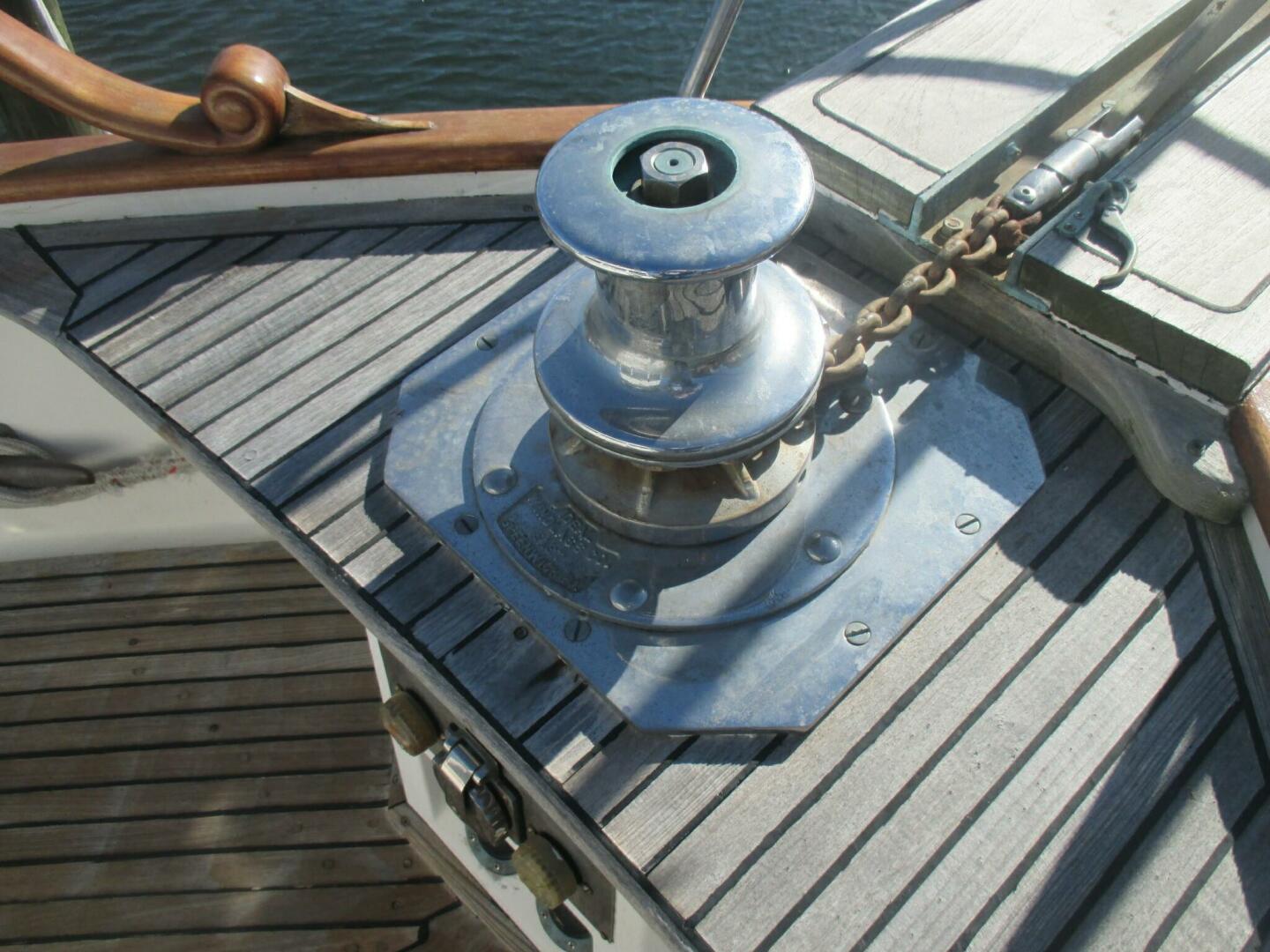 Slide: The Image of Anchor Windlass - 4767185