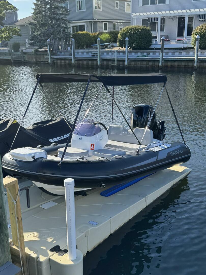 Slide: The Image of Grand Inflatables Gold 380 2023 - 4918754