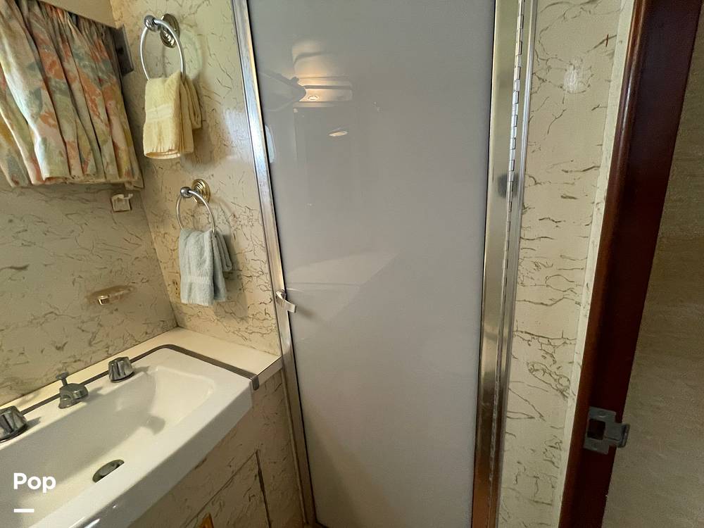 Slide: The Image of Shared Shower - 14375920