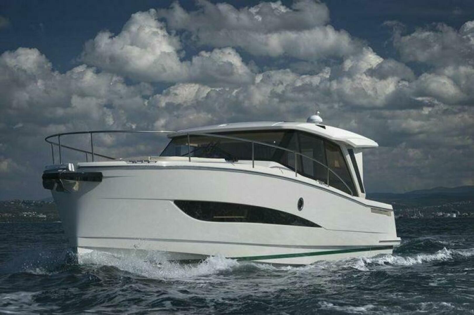Slide: The Image of Greenline 39 Gen 6 Hybrid 2024 - 4452455