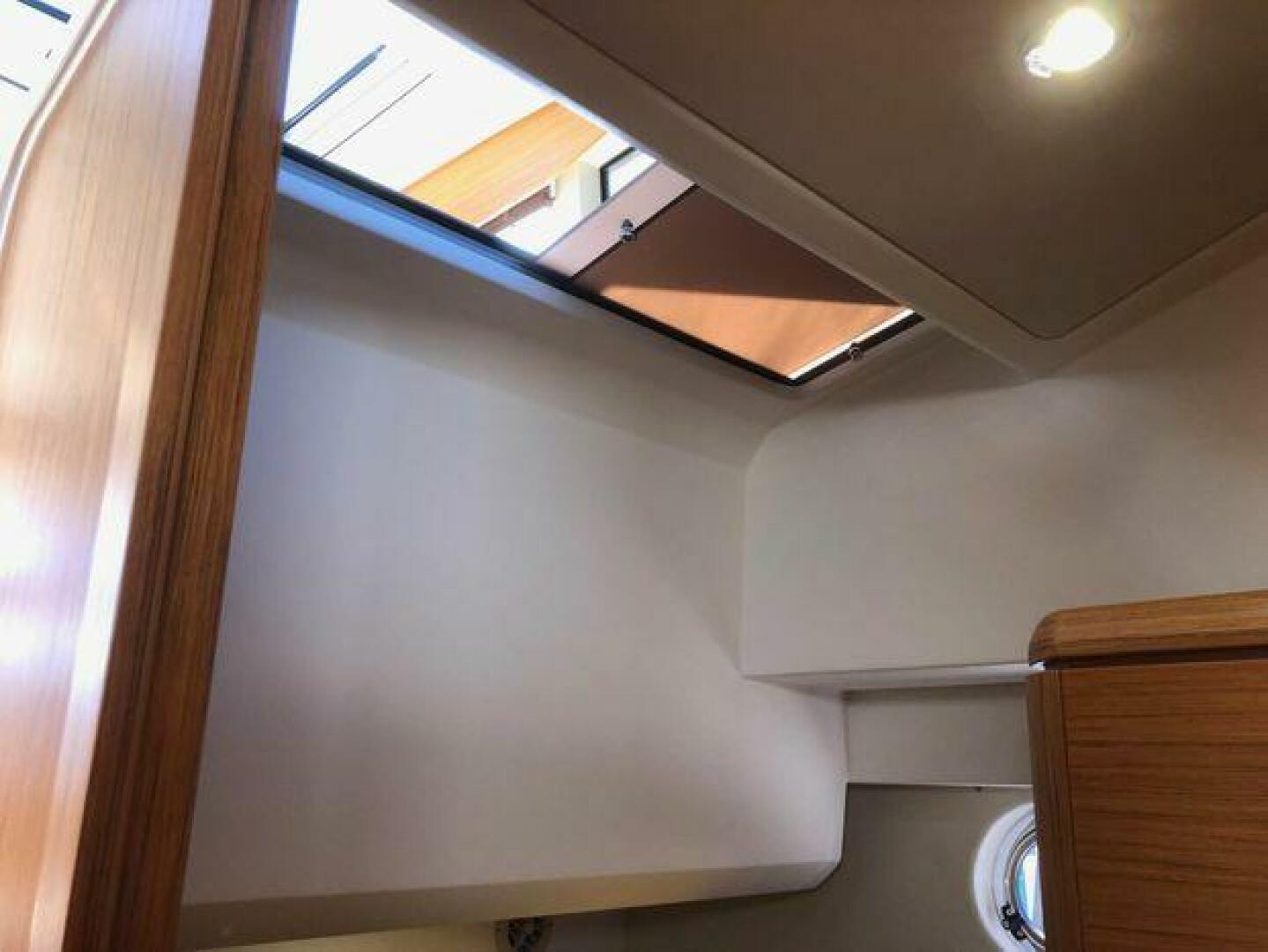 Slide: The Image of Greenline 39 Gen 6 Hybrid 2024 - 4338502
