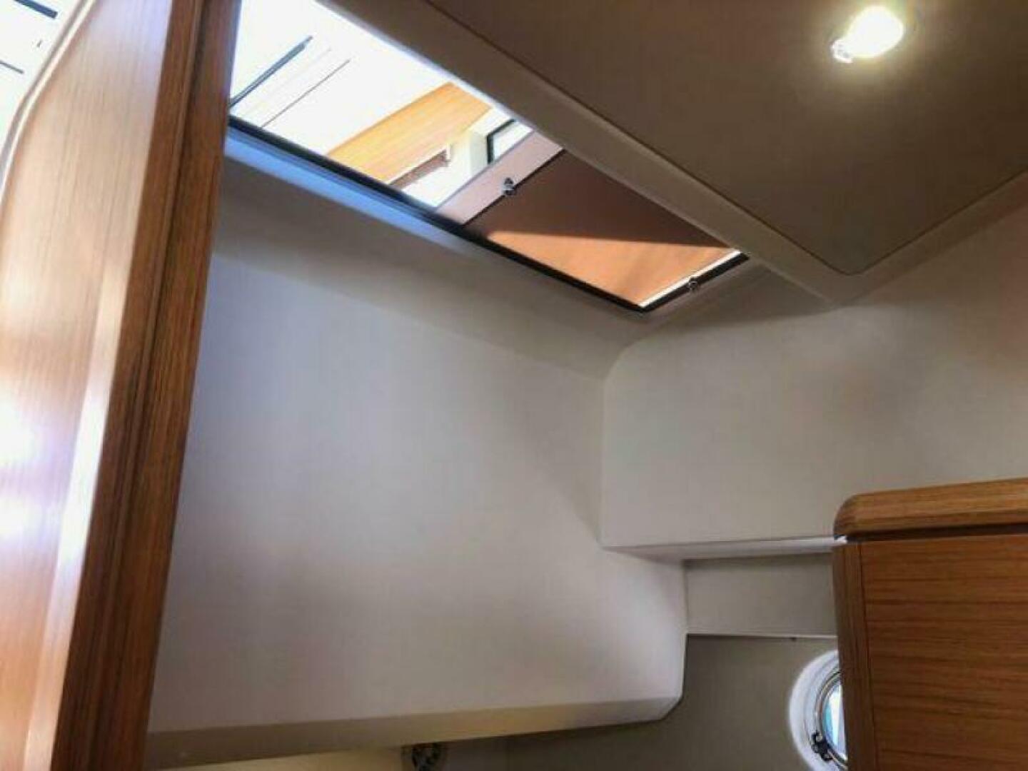 Slide: The Image of Greenline 39 Gen 6 Hybrid 2024 - 4452488
