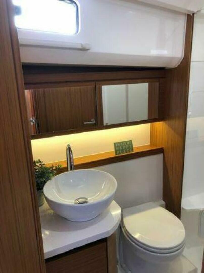 Slide: The Image of Greenline 39 Gen 6 Hybrid 2024 - 4452494