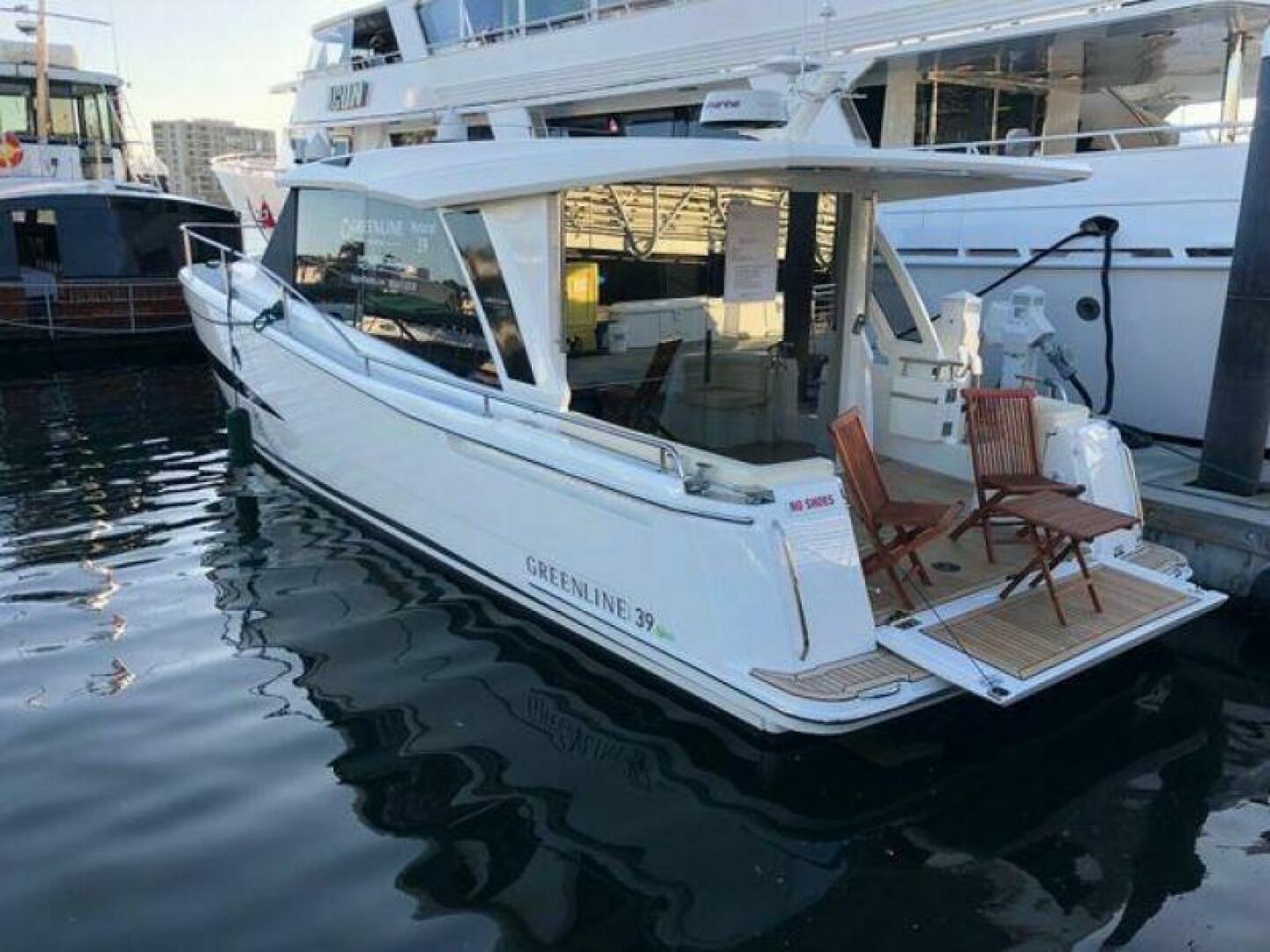 Slide: The Image of Greenline 39 Gen 6 Hybrid 2024 - 4452459