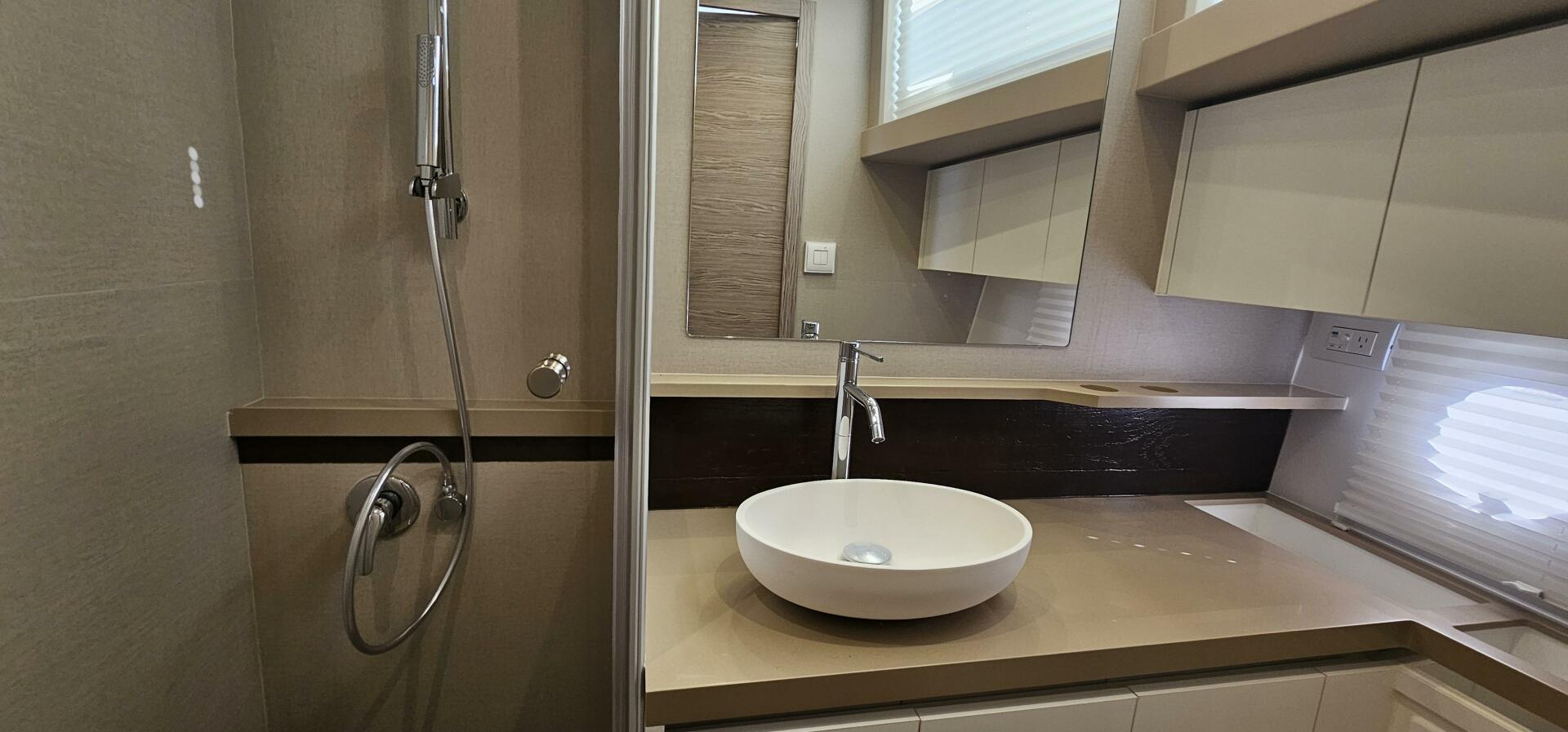 Slide: The Image of Greenline 45 Fly Hybrid 2024 - 4276883