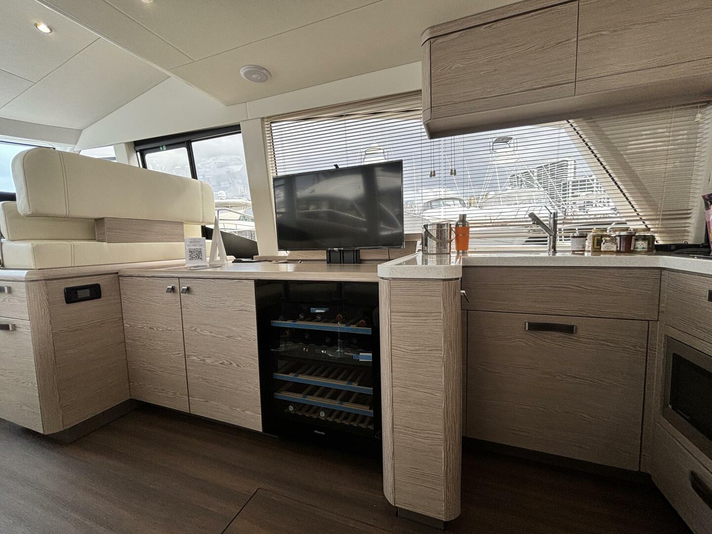 Slide: The Image of Greenline 48 Fly Hybrid 2024 - 4282459
