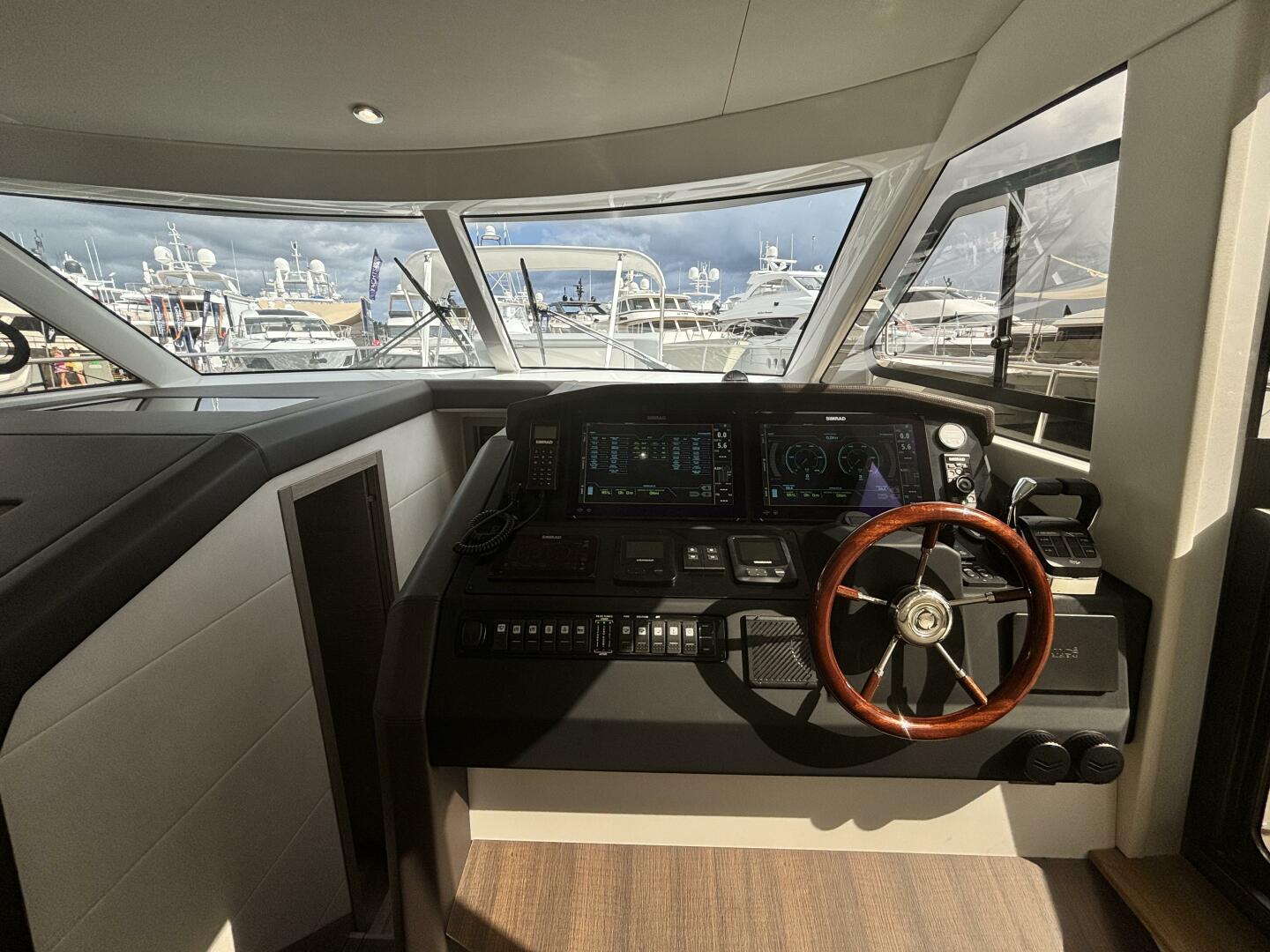 Slide: The Image of Greenline 48 Fly Hybrid 2024 - 4282476