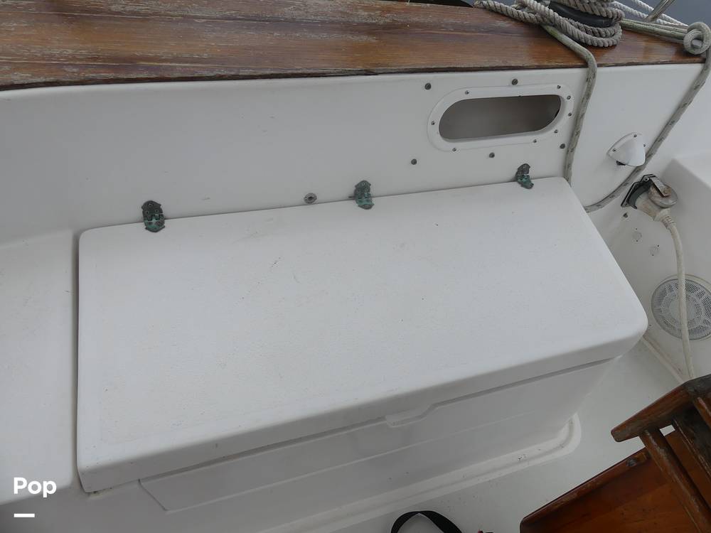 Slide: The Image of Gulf 32 Pilothouse 1987 - 14443219