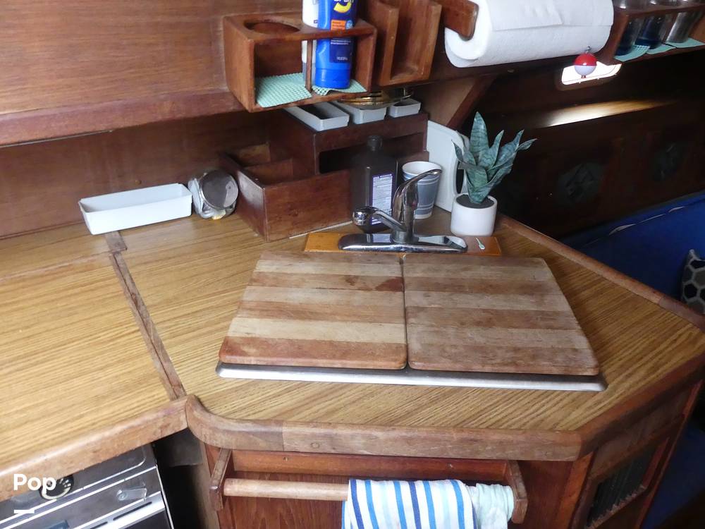 Slide: The Image of Gulf 32 Pilothouse 1987 - 14443229