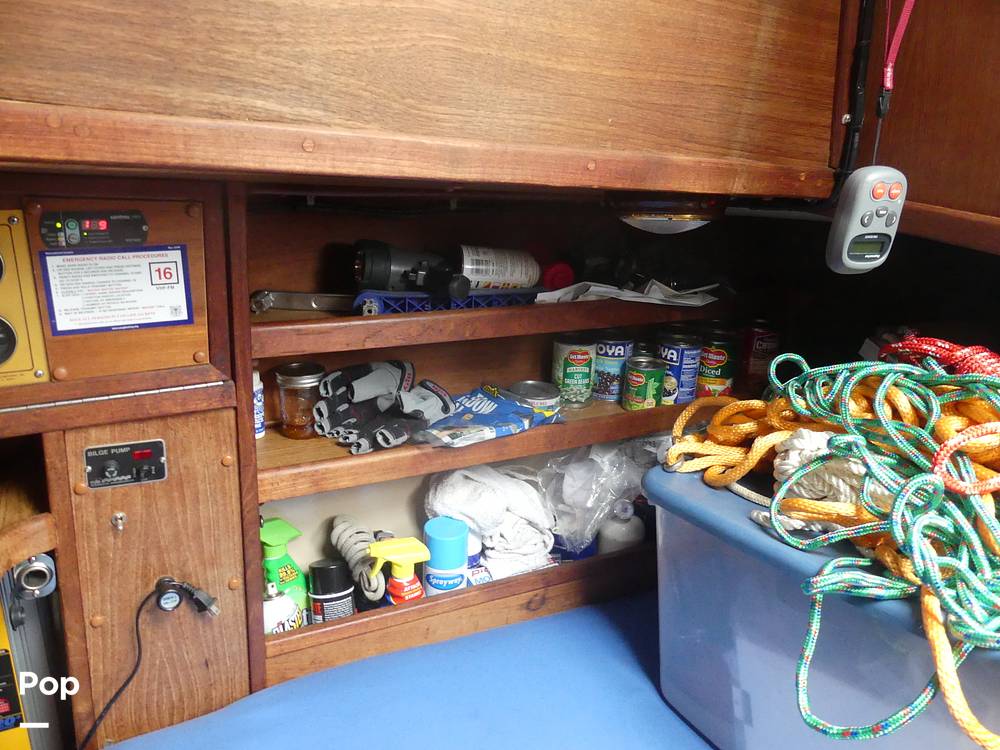 Slide: The Image of Gulf 32 Pilothouse 1987 - 14443232