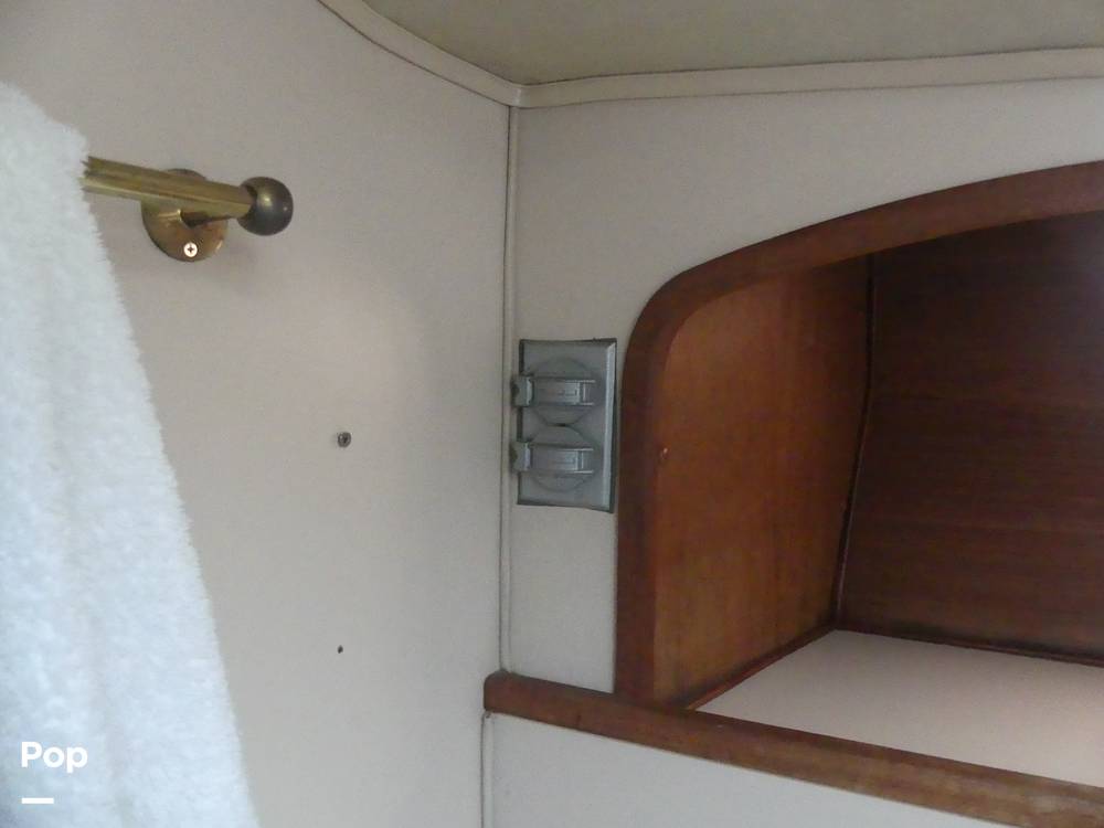 Slide: The Image of Gulf 32 Pilothouse 1987 - 14443246