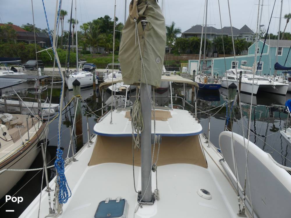 Slide: The Image of Gulf 32 Pilothouse 1987 - 14443259
