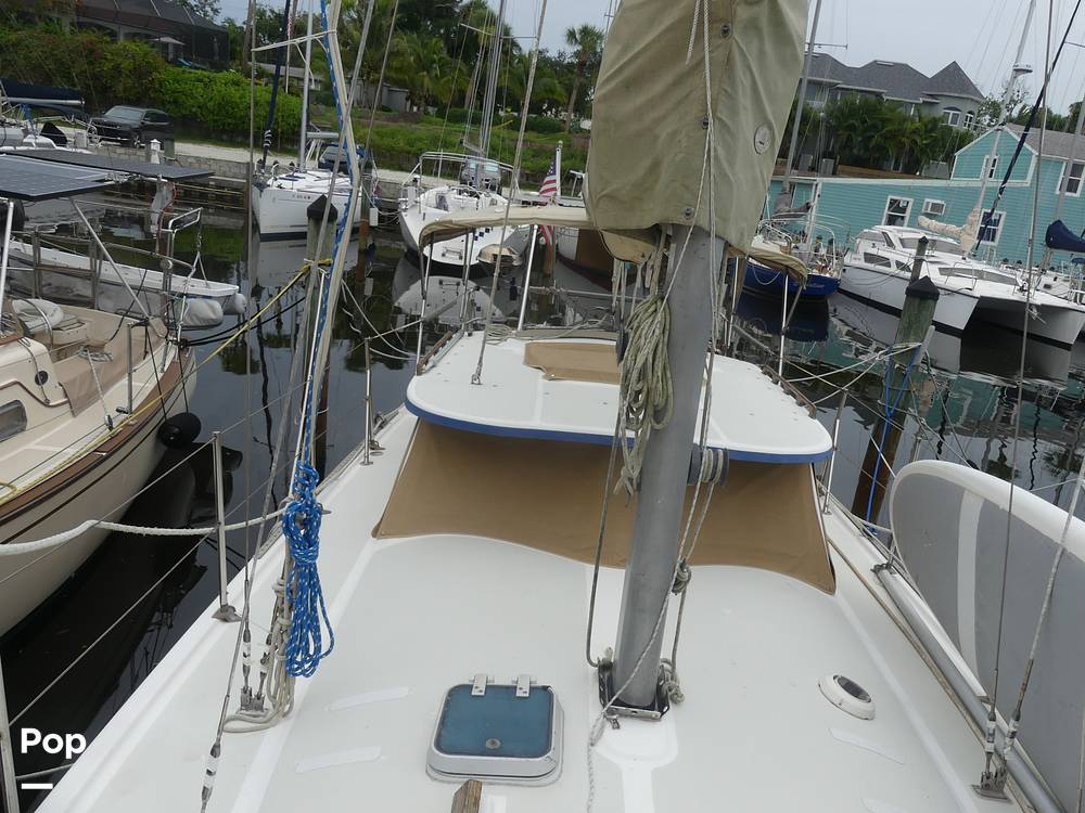 Slide: The Image of Gulf 32 Pilothouse 1987 - 14443261