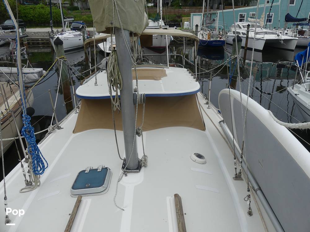 Slide: The Image of Gulf 32 Pilothouse 1987 - 14443262