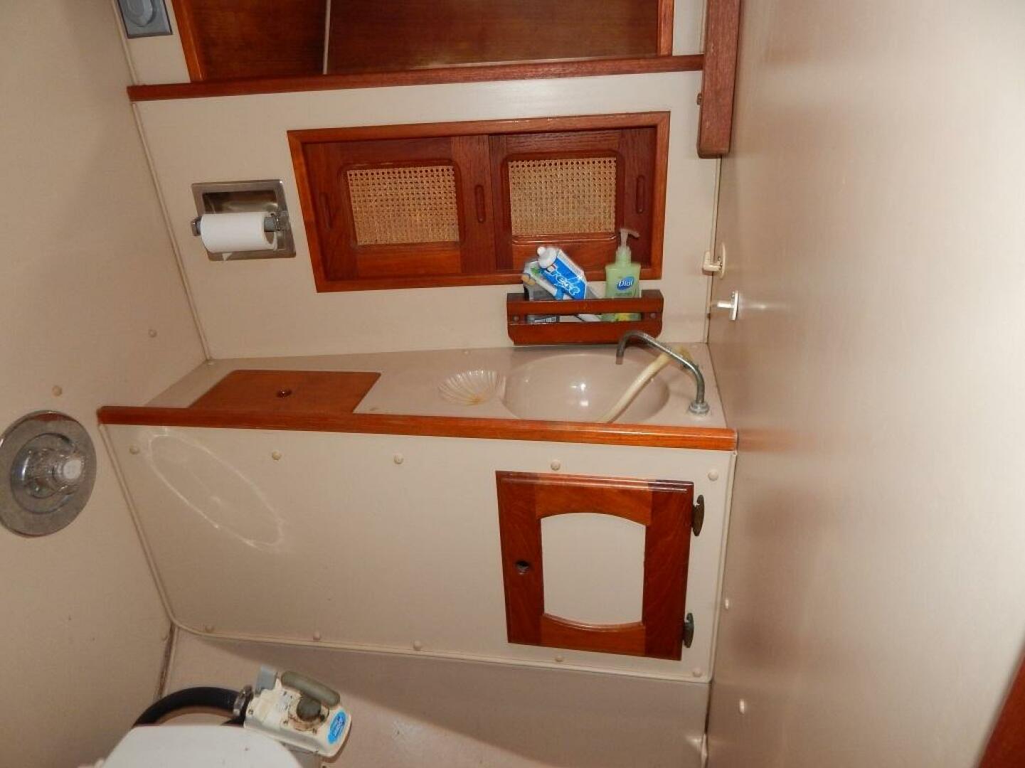 Slide: The Image of Gulf Pilothouse 1989 - 4213933
