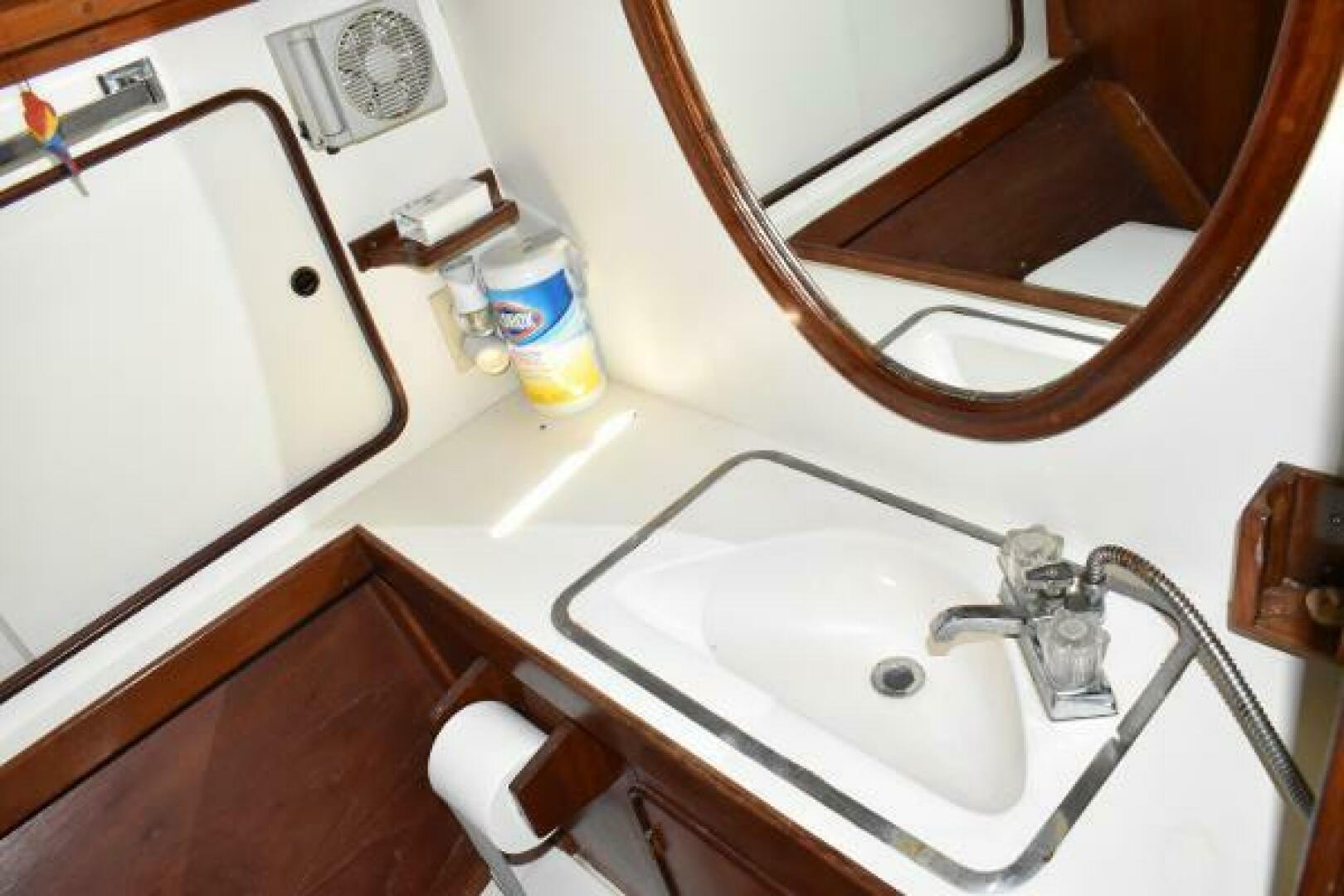 Slide: The Image of Gulfstar 37 1979 - 5468206