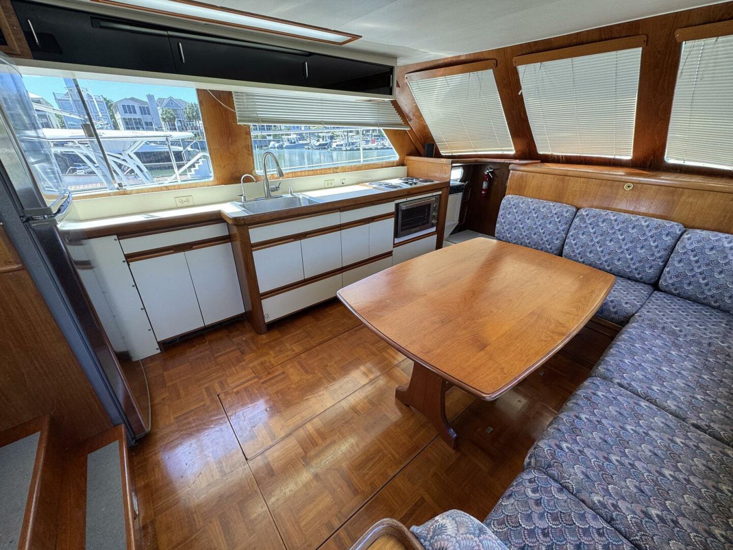 Slide: The Image of Gulfstar 44 Motor Yacht 1988 - 5287885