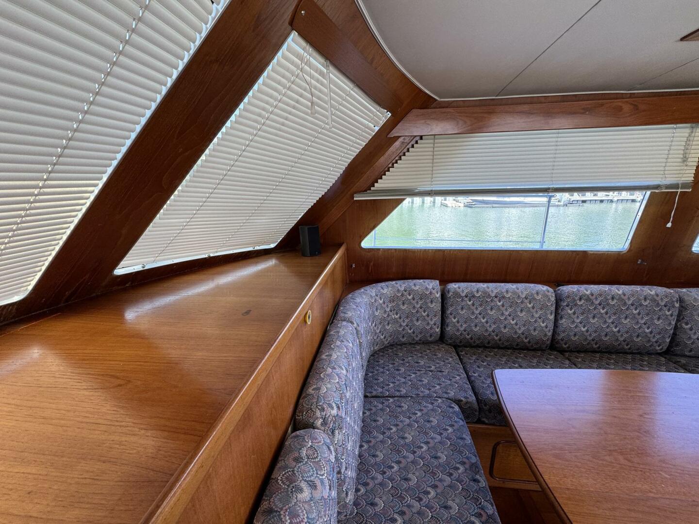 Slide: The Image of Gulfstar 44 Motor Yacht 1988 - 5287888