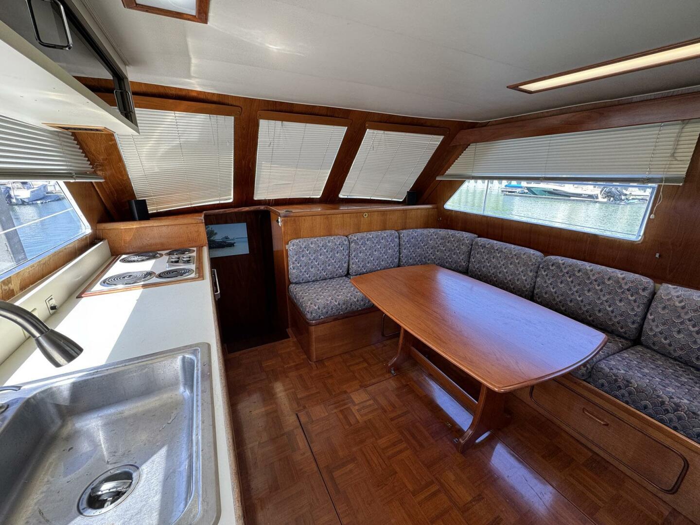 Slide: The Image of Gulfstar 44 Motor Yacht 1988 - 5287890