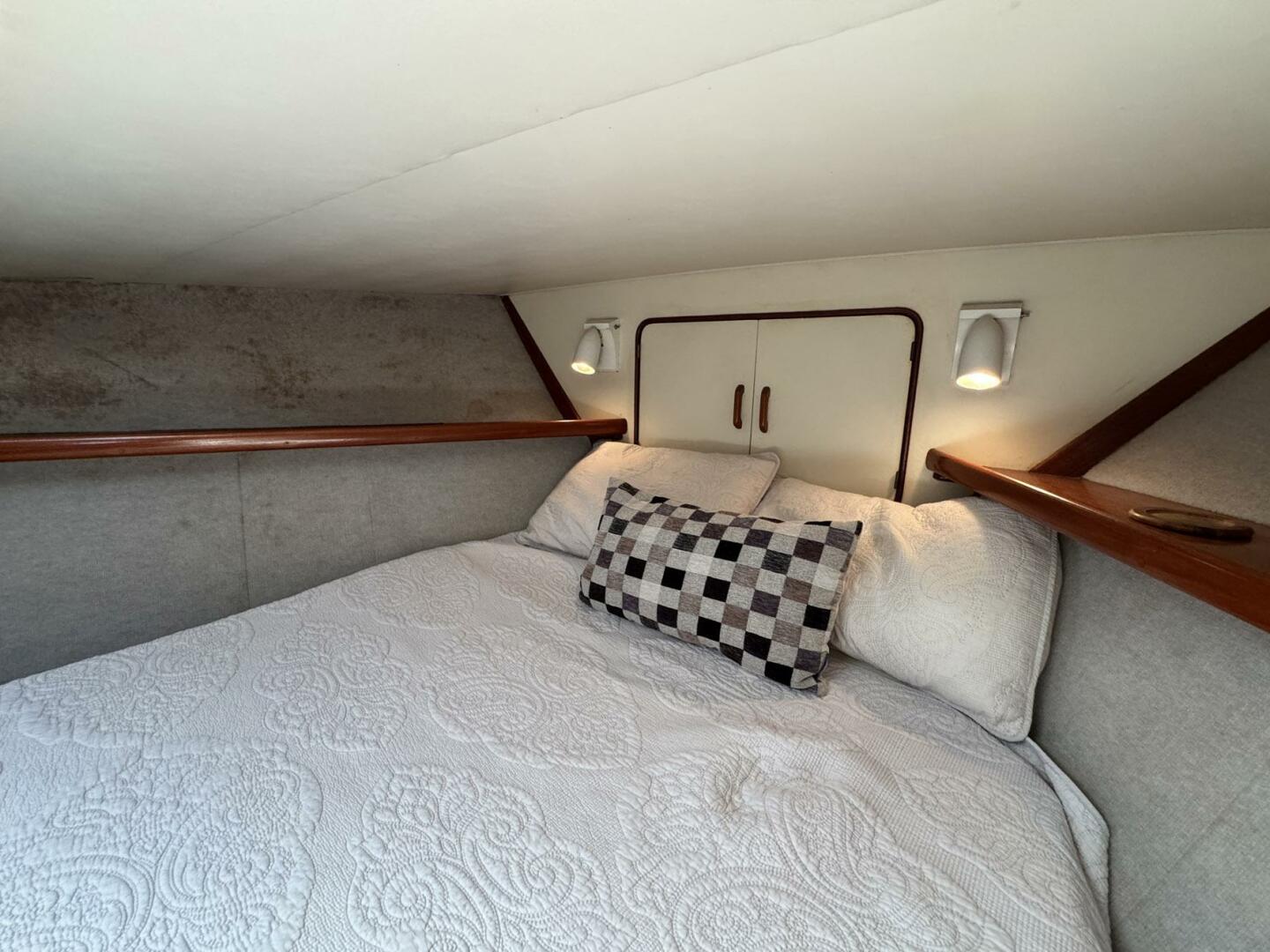 Slide: The Image of Gulfstar 44 Motor Yacht 1988 - 5287899