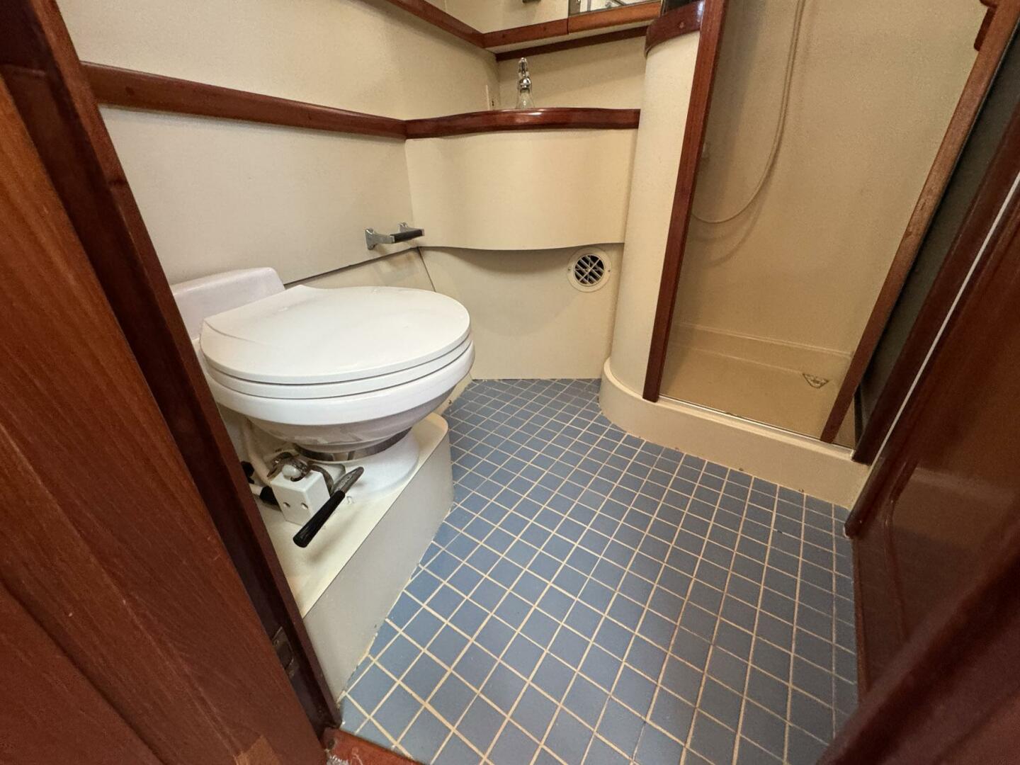 Slide: The Image of Gulfstar 44 Motor Yacht 1988 - 5287904