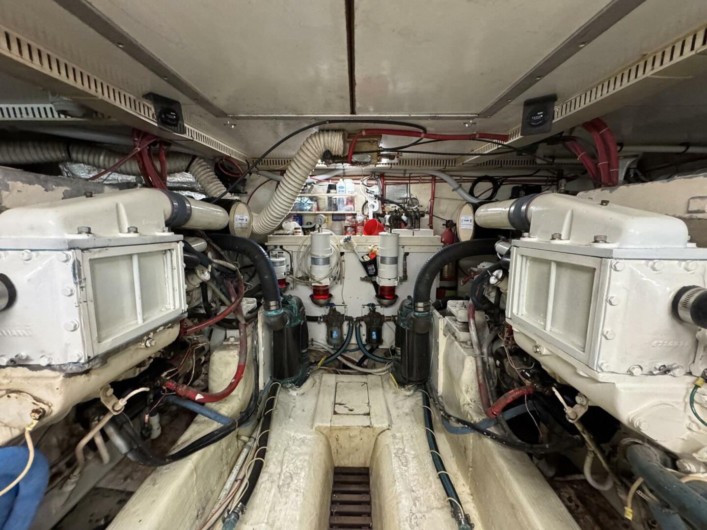 Slide: The Image of Gulfstar 44 Motor Yacht 1988 - 5287940