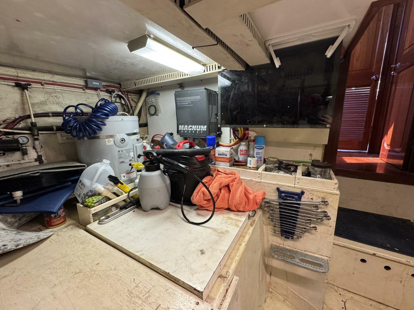 Slide: The Image of Gulfstar 44 Motor Yacht 1988 - 5287946