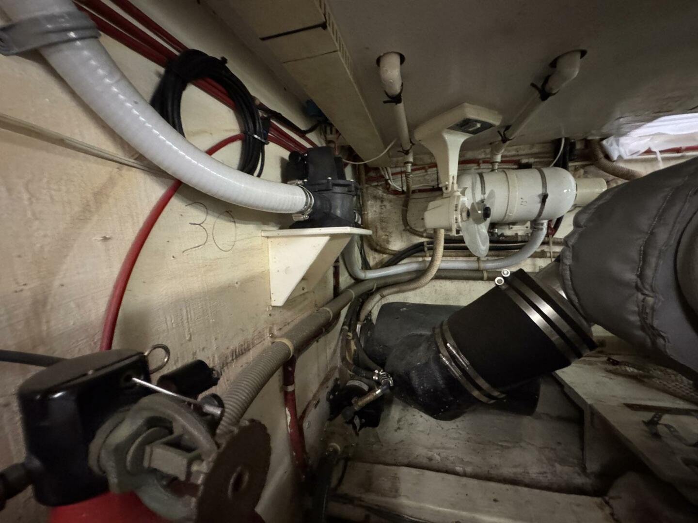 Slide: The Image of Gulfstar 44 Motor Yacht 1988 - 5287950