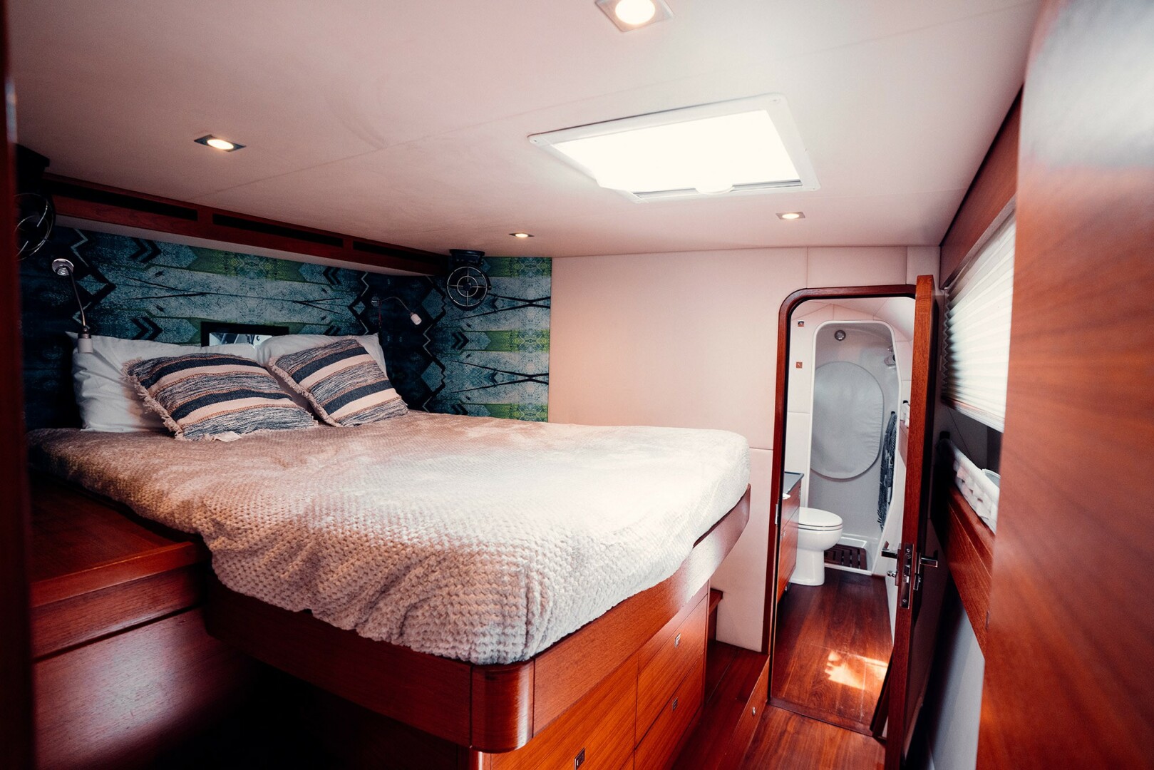 Slide: The Image of Used Sail Catamaran for sale 2014 Gunboat 55 - VANDAL - 4894747