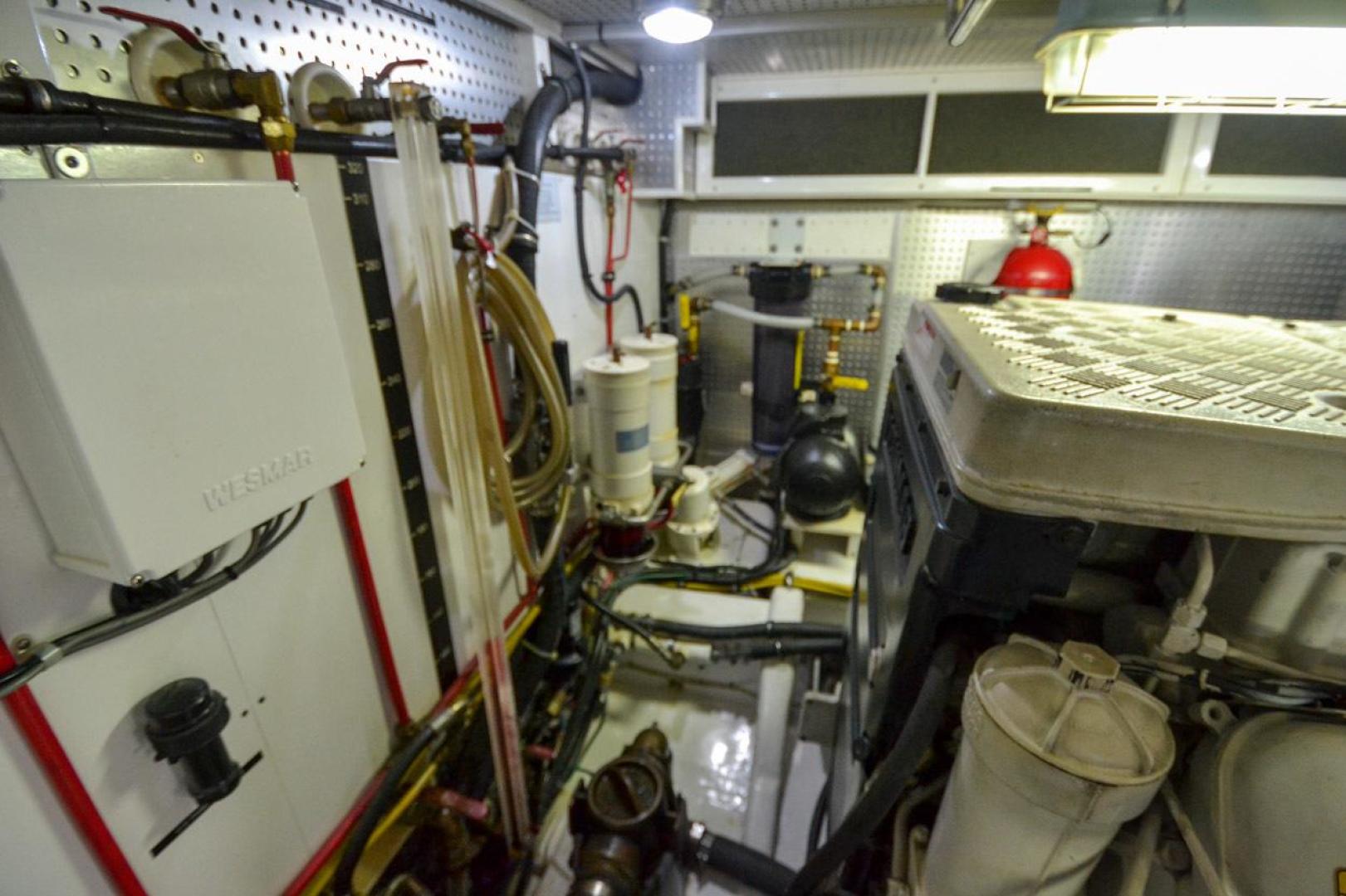 Slide: The Image of Hampton 580 Pilothouse 2009 - 3468232