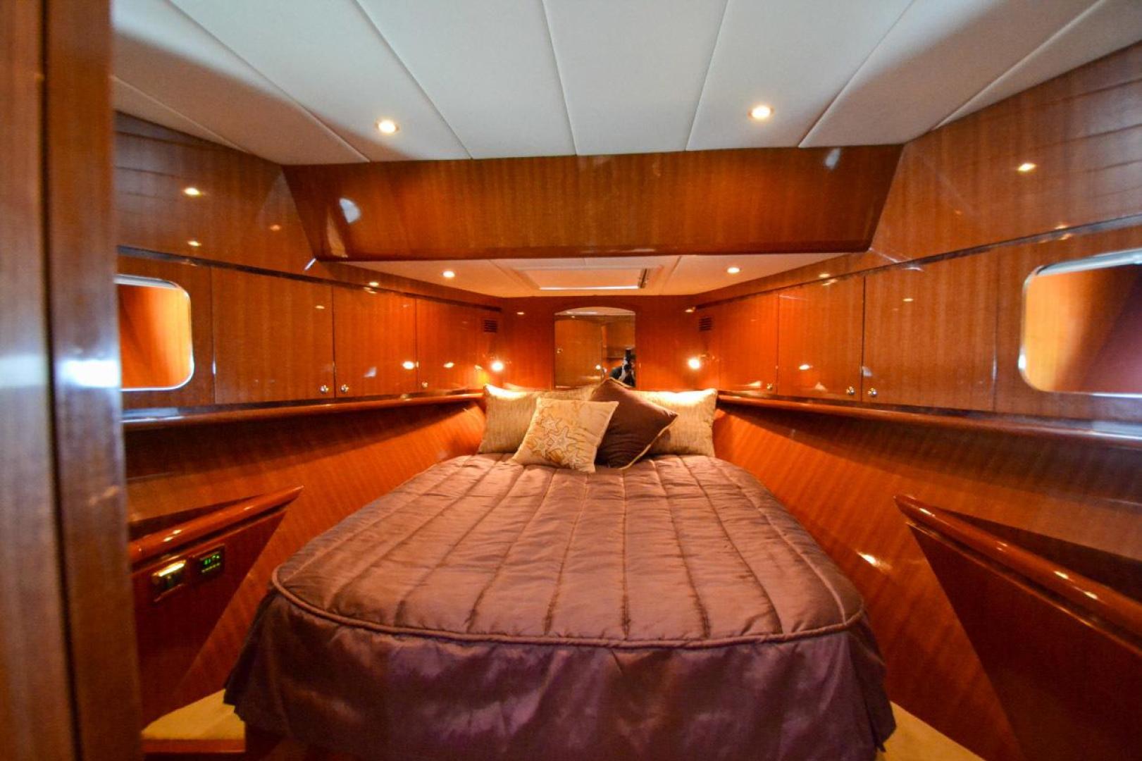 Slide: The Image of Hampton 580 Pilothouse 2009 - 3468153
