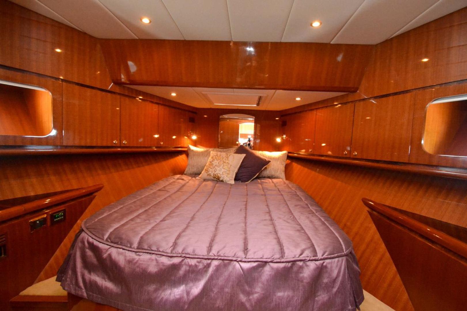 Slide: The Image of Hampton 580 Pilothouse 2009 - 3468156