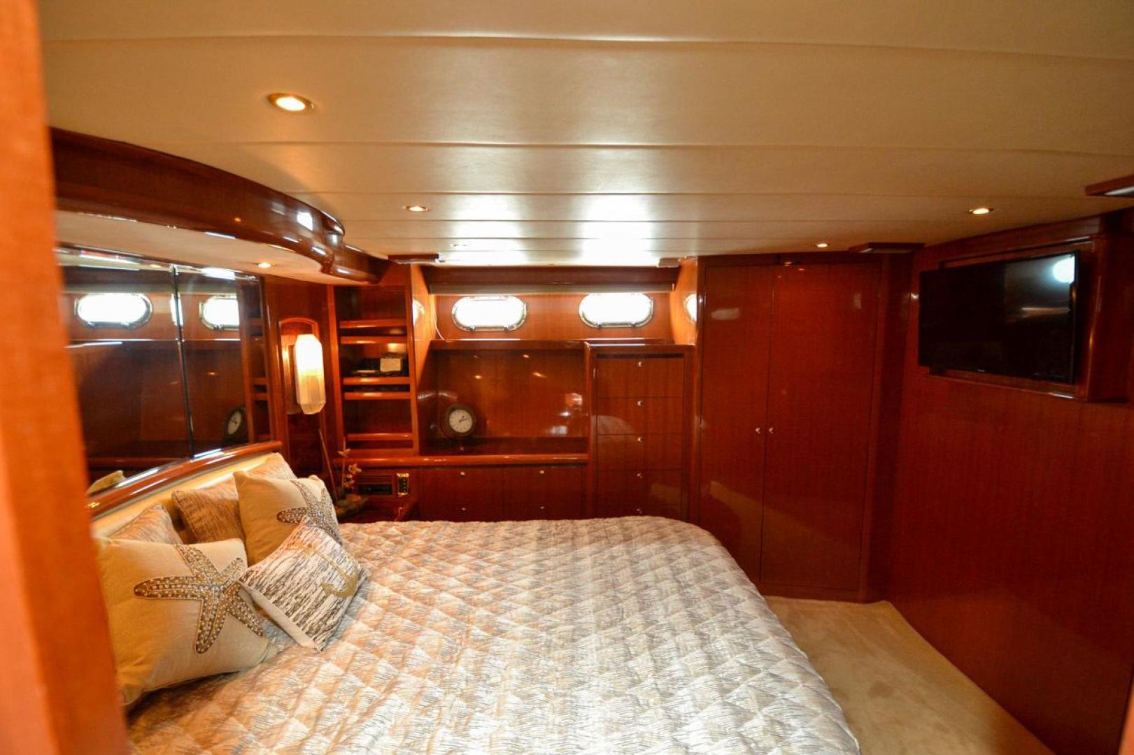 Slide: The Image of Hampton 580 Pilothouse 2009 - 3468171